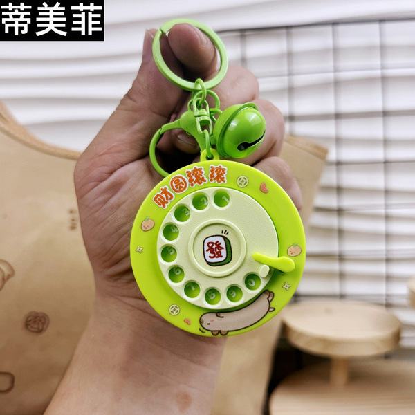 New Creative Ratchet Black Phone Retro Hand Phone Boring Decompression Sound Toy Pendant Keychain Gift